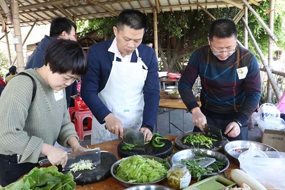 團建回顧|華陽湖大挑戰(zhàn)！尋找和生“三好青年”？